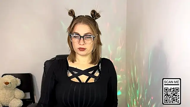 Snapshot of Ruthless_111 chatting on October 14, 2025, 12:50 pm Ruthless 111 online show from October 14, 2025, 12:50 pm