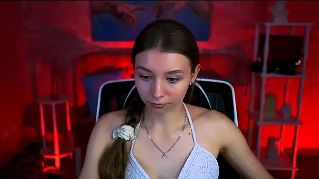 Snapshot of JulieDaniel chatting on September 19, 2025, 4:27 am JulieDaniel online show from September 19, 2025, 4:27 am