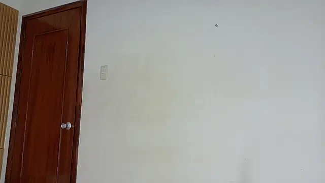 LilihtMature online show from July 18, 2026, 5:21 pm