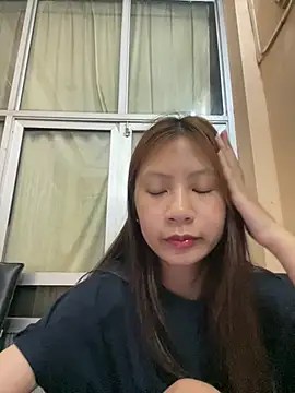 Snapshot of Lil-Gi chatting on April 27, 2026, 4:16 pm Lil-Gi online show from April 27, 2026, 4:16 pm