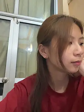 Snapshot of Lil-Gi chatting on April 26, 2026, 4:15 pm Lil-Gi online show from April 26, 2026, 4:15 pm
