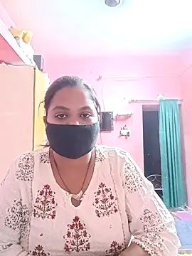 biggbobbsgirl online show from November 28, 2025, 6:19 pm