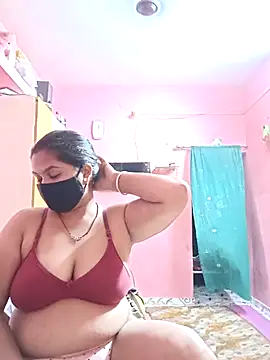 biggbobbsgirl online show from October 3, 2025, 7:04 pm