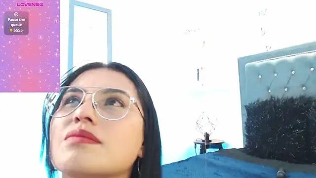 MelissaRhodes online show from September 8, 2025, 4:17 pm