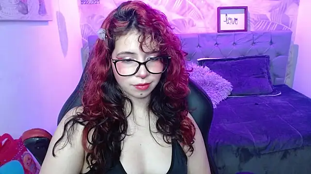 Snapshot of Lily_tk chatting on September 20, 2025, 3:33 am Lily tk online show from September 20, 2025, 3:33 am