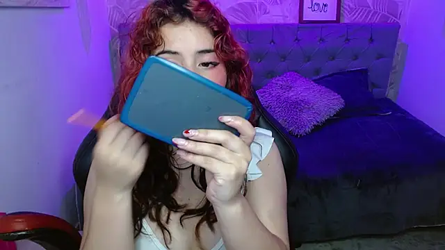 Snapshot of Lily_tk chatting on October 8, 2025, 3:19 am Lily tk online show from October 8, 2025, 3:19 am