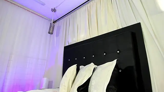 bloom bbc online show from October 7, 2025, 8:43 pm