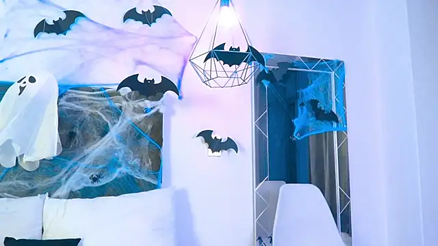 Lilith Nocturne online show from October 4, 2025, 7:04 pm