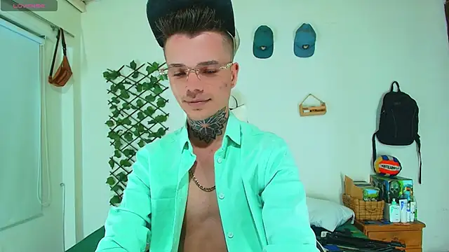 Gold Loyal77 online show from June 28, 2026, 2:40 am