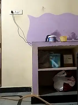 Samlevis7052 online show from February 10, 2026, 4:11 am