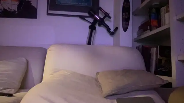 dddasani online show from October 14, 2025, 12:00 am