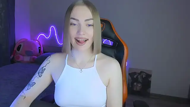 LaraKrein lk online show from January 13, 2026, 11:36 am