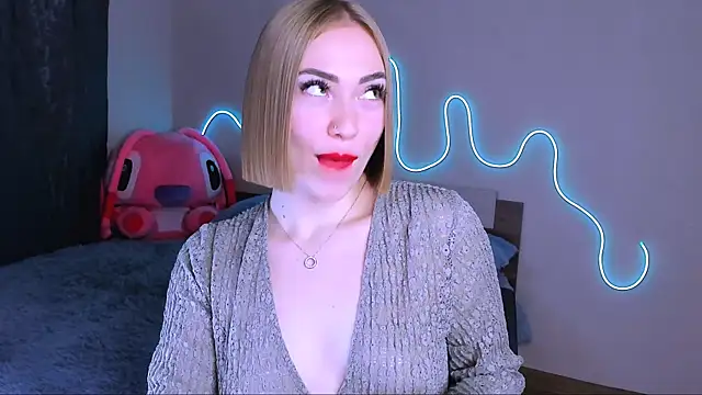 Snapshot of LaraKrein_lk chatting on September 16, 2025, 4:52 pm LaraKrein lk online show from September 16, 2025, 4:52 pm