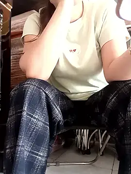 sharon-Hanna online show from October 12, 2025, 2:46 am