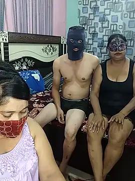 Sexy anaamika online show from September 26, 2025, 7:04 am