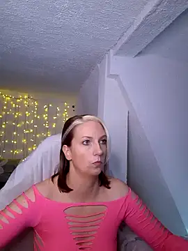 SexyJulia21 online show from March 12, 2025, 10:05 am