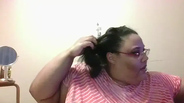 SexyBBW10790 online show from October 25, 2025, 11:05 pm