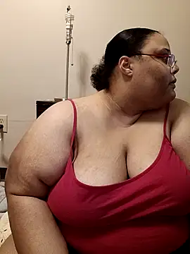 SexyBBW10790 online show from September 28, 2025, 1:23 am