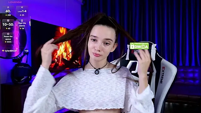 laxyflaxyy online show from October 1, 2025, 2:06 am