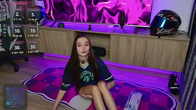 laxyflaxyy online show from September 9, 2025, 2:26 pm