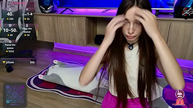 laxyflaxyy online show from September 11, 2025, 2:44 am