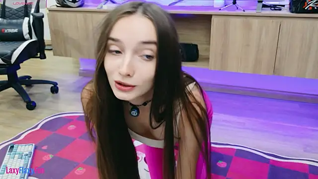 laxyflaxyy online show from September 14, 2025, 10:37 am