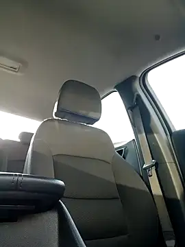 ShawnandDani7074 online show from February 3, 2026, 1:27 pm