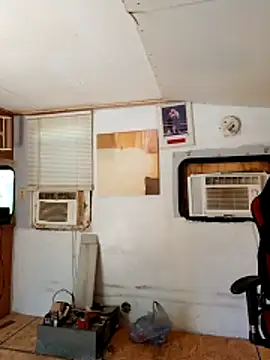 ShawnandDani7074 online show from April 20, 2026, 4:08 pm