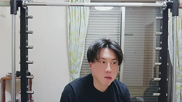 Snapshot of oyu_kun chatting on February 13, 2026, 10:26 am oyu kun online show from February 13, 2026, 10:26 am