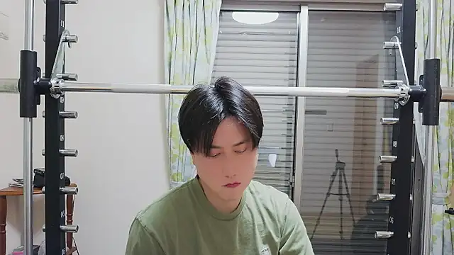 Snapshot of oyu_kun chatting on February 14, 2026, 12:05 pm oyu kun online show from February 14, 2026, 12:05 pm