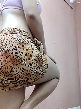 Hot-rima online show from October 11, 2025, 7:20 am