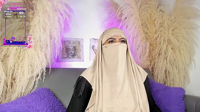 yasmin elite online show from September 18, 2025, 9:01 am