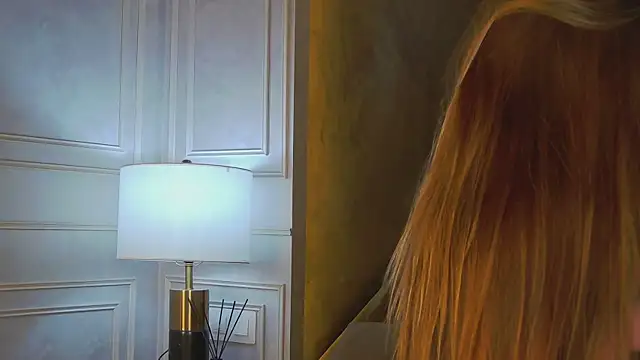 MarilynNova online show from October 12, 2025, 4:25 am