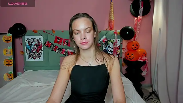 Vickie Smith online show from October 24, 2025, 8:35 am