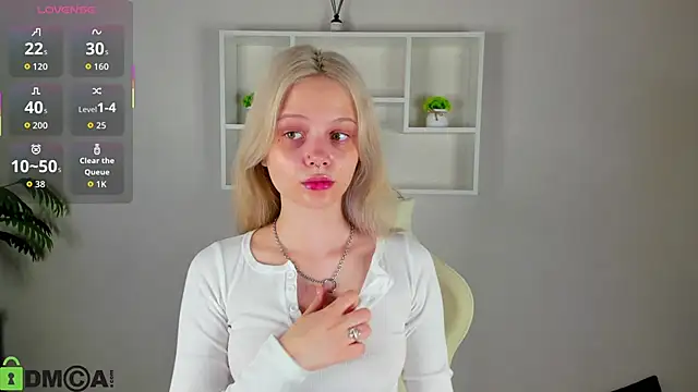 Allice Cox online show from October 6, 2025, 1:18 am