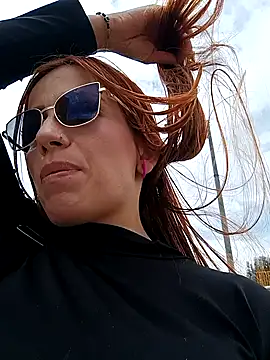 Alis xxx online show from October 6, 2025, 6:52 pm