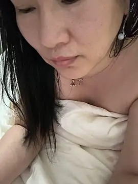 Liqinqin online show from September 25, 2025, 12:22 pm