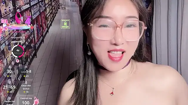 Liqinqin online show from October 1, 2025, 4:55 pm