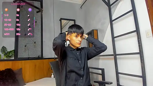 Dani mc1 online show from September 19, 2025, 11:25 am