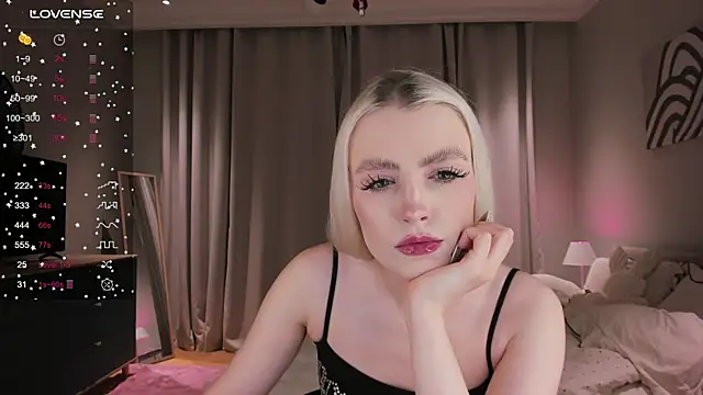 sashaloveyou online show from April 7, 2026, 7:59 pm