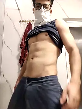 mrmasseur06 online show from April 3, 2026, 6:47 pm