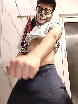 mrmasseur06 online show from April 2, 2026, 6:47 pm