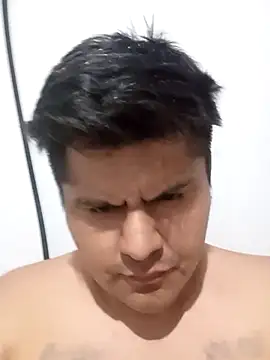 Yiyo19-3 online show from October 25, 2025, 1:27 am