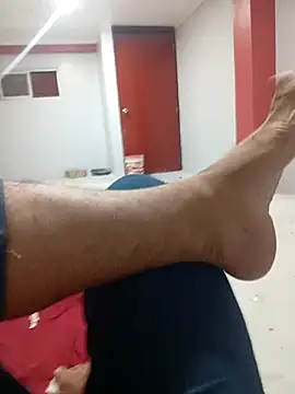 Yiyo19-3 online show from October 16, 2025, 8:33 am