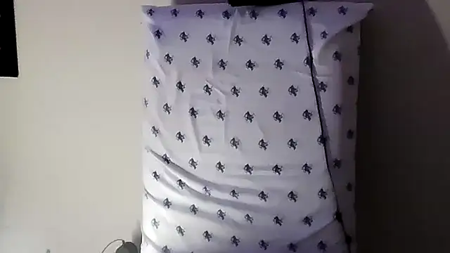 Triggerhappycj100 online show from November 2, 2025, 11:32 pm