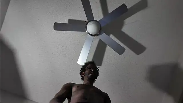 Triggerhappycj100 online show from April 17, 2026, 8:55 pm