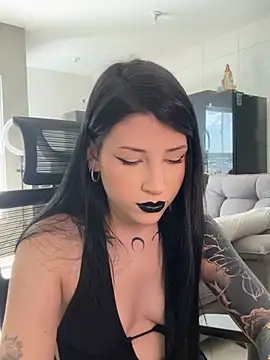 Privad ravenna online show from February 4, 2026, 6:03 pm