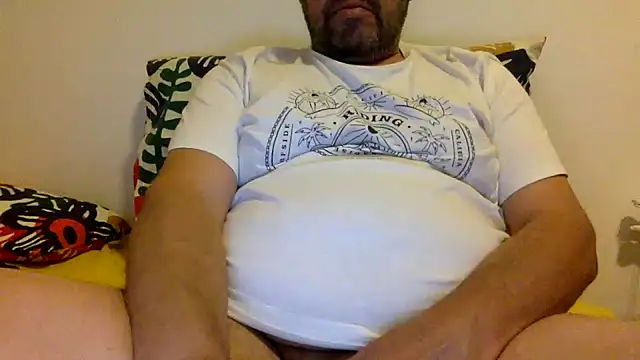steve669 hot online show from October 9, 2025, 5:02 pm