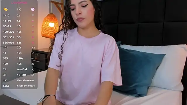 natalie esmith online show from December 22, 2025, 12:05 pm