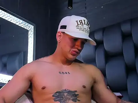 rocoo santos online show from November 29, 2025, 2:01 am